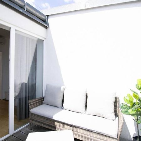 Ferienwohnung Sunny & Cozy Penthouse With Balcony Dg4 Wien Exterior foto